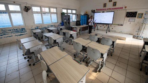Imbas Kelangkaan BBM, Sejumlah Daerah Terapkan Sekolah Daring