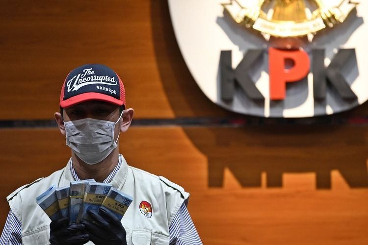 OTT KPK di BPN Bogor, 20 Koper Uang Ratusan Miliar Diamankan