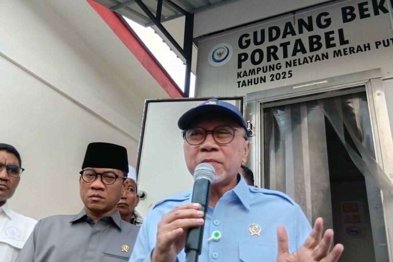 Zulhas Sebut Nelayan Masuk Desil 1, Ikan Dicuri Asing Capai Rp200 Triliun