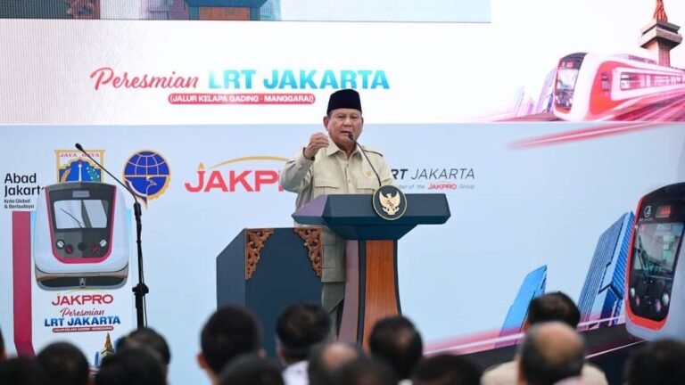 Prabowo Resmikan LRT Kelapa Gading–Manggarai, Tarif Cuma Rp8 Selama 8 Hari
