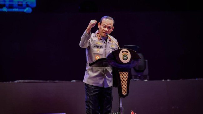 Kapolda Metro Jaya Luncurkan Program Bapak-Ibu Asuh dan Sahabat Pelajar