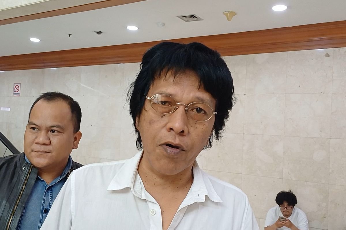 Adian Napitupulu Desak Negara Stop Impor Tembakau dan Bawang Putih