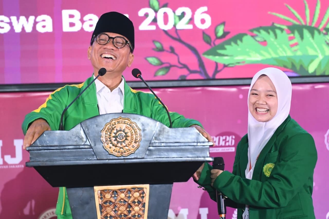 Mendes Yandri Ajak Mahasiswa UMJ Jadi Pengusaha Desa