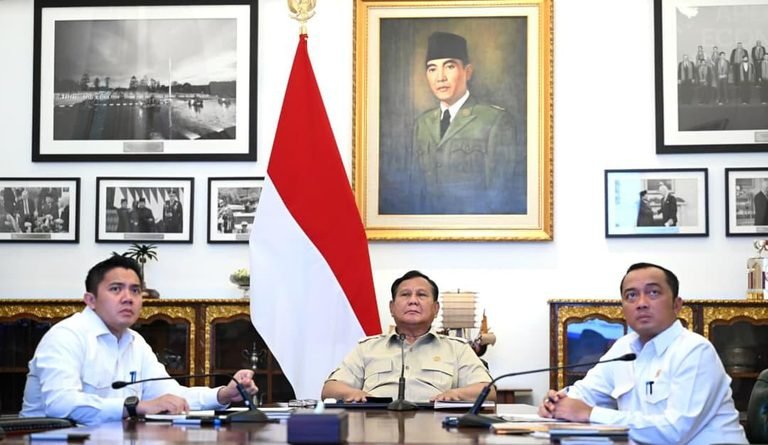 Prabowo Pimpin Rapat Darurat, Karhutla Kalimantan dan Sumatra Jadi Bahasan