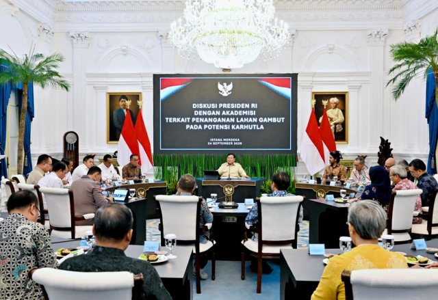 Karhutla Jadi Bahasan, Prabowo Gelar Pertemuan dengan Pakar Gambut di Istana