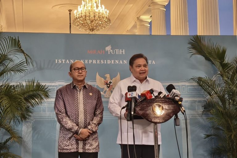 Prabowo Akan Beri Bantuan Upah Rp900 Ribu kepada 13,3 Juta Pekerja