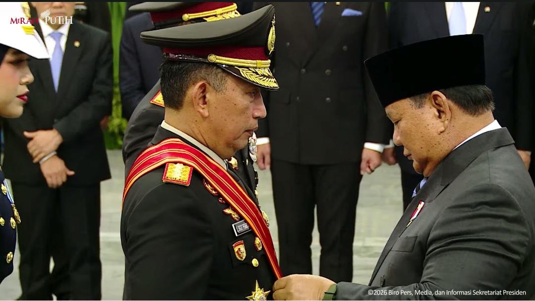 Prabowo Lantik Listyo Sigit Jadi KSP hingga Bahlil Jadi Menko, Ini Daftar Pejabat Baru