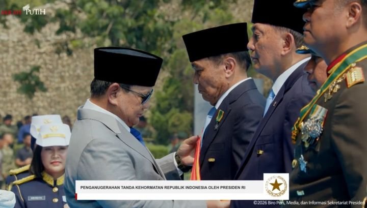 Presiden Prabowo Anugerahkan Bintang Mahaputera kepada Sejumlah Tokoh TNI