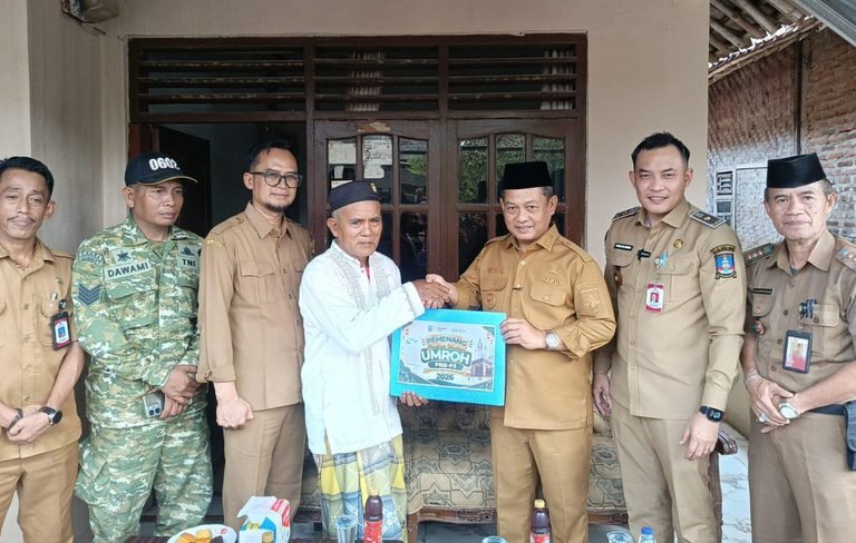 Wabup Serang Najib Hamas Beri Hadiah Umroh untuk Warga Taat Pajak
