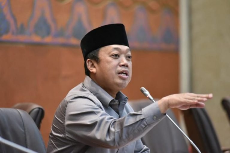 Nusron Tetap di Kabinet, Pengamat Soroti Kekuatan Koalisi dan Proses KPK