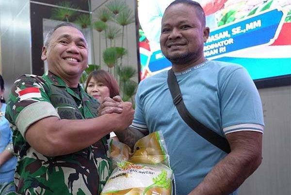 Pangdam XIII/Merdeka Kawal Penyaluran Bantuan Pangan di Sulawesi Utara